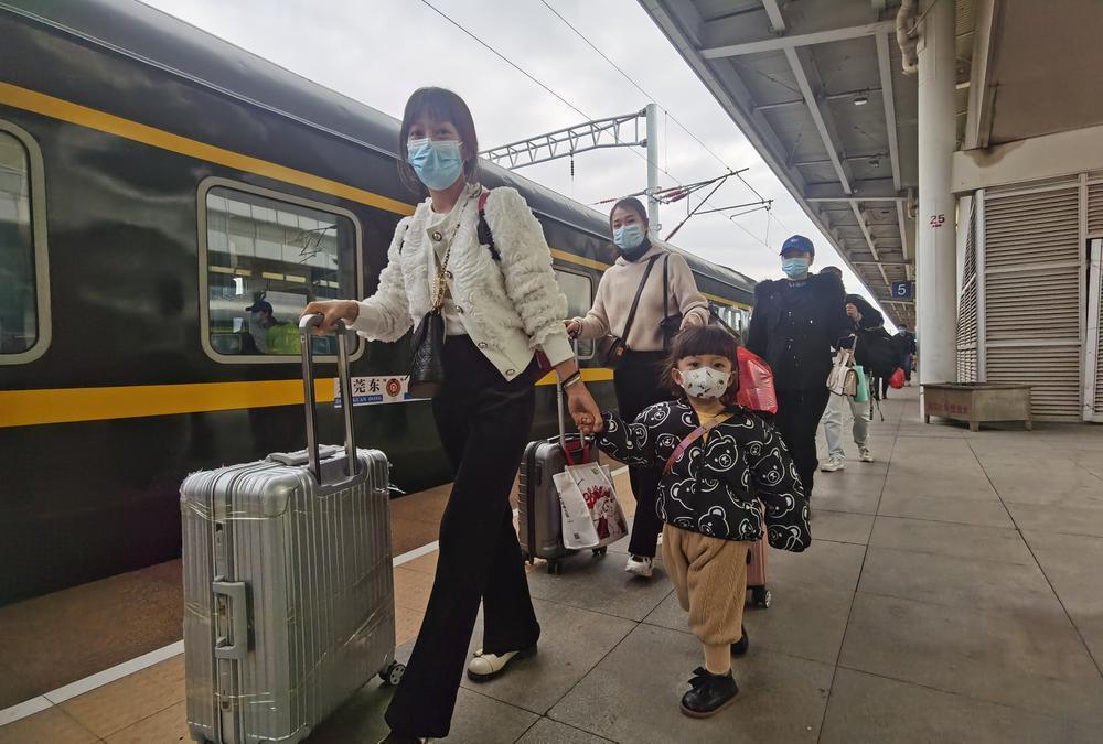 深圳皇岗口岸深圳北包车接送